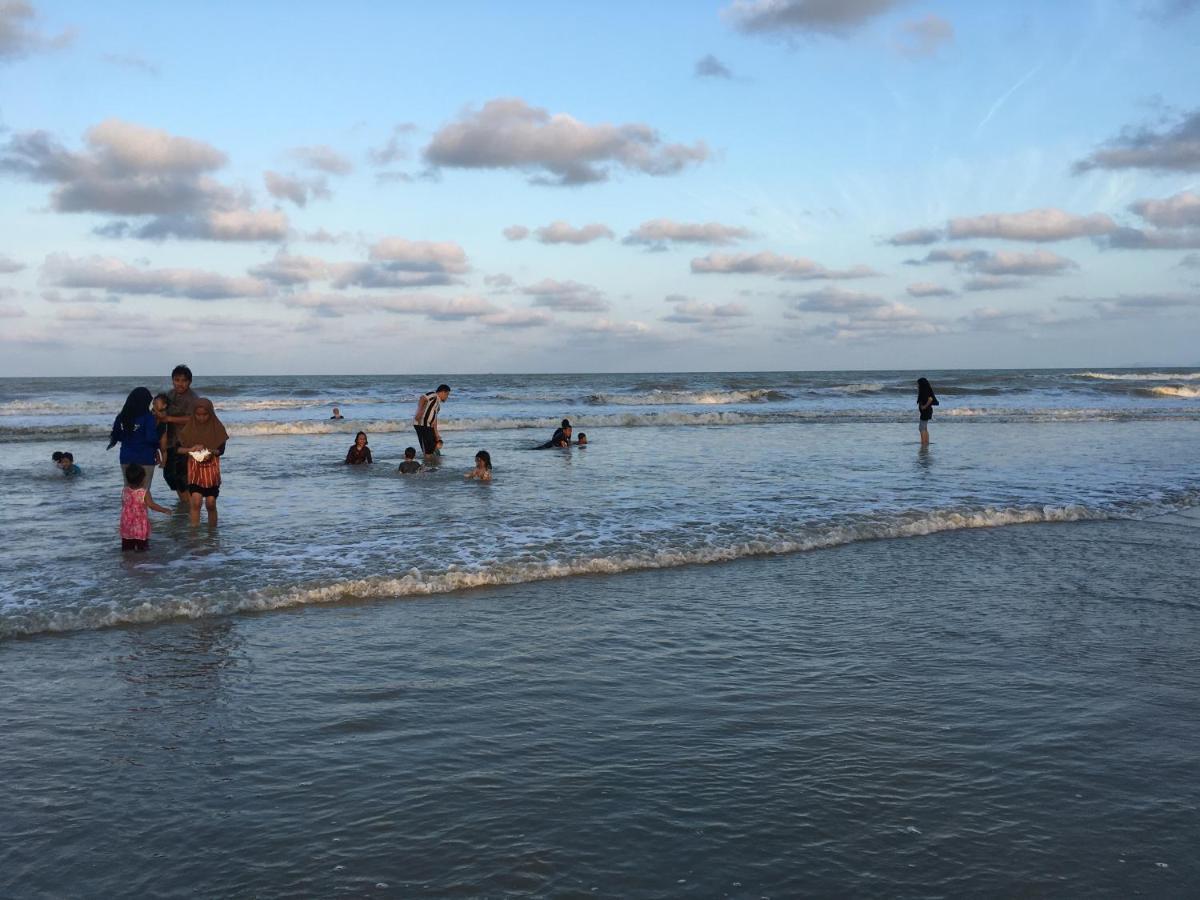 Arwaa Homestay Beachview บาชอค ภายนอก รูปภาพ