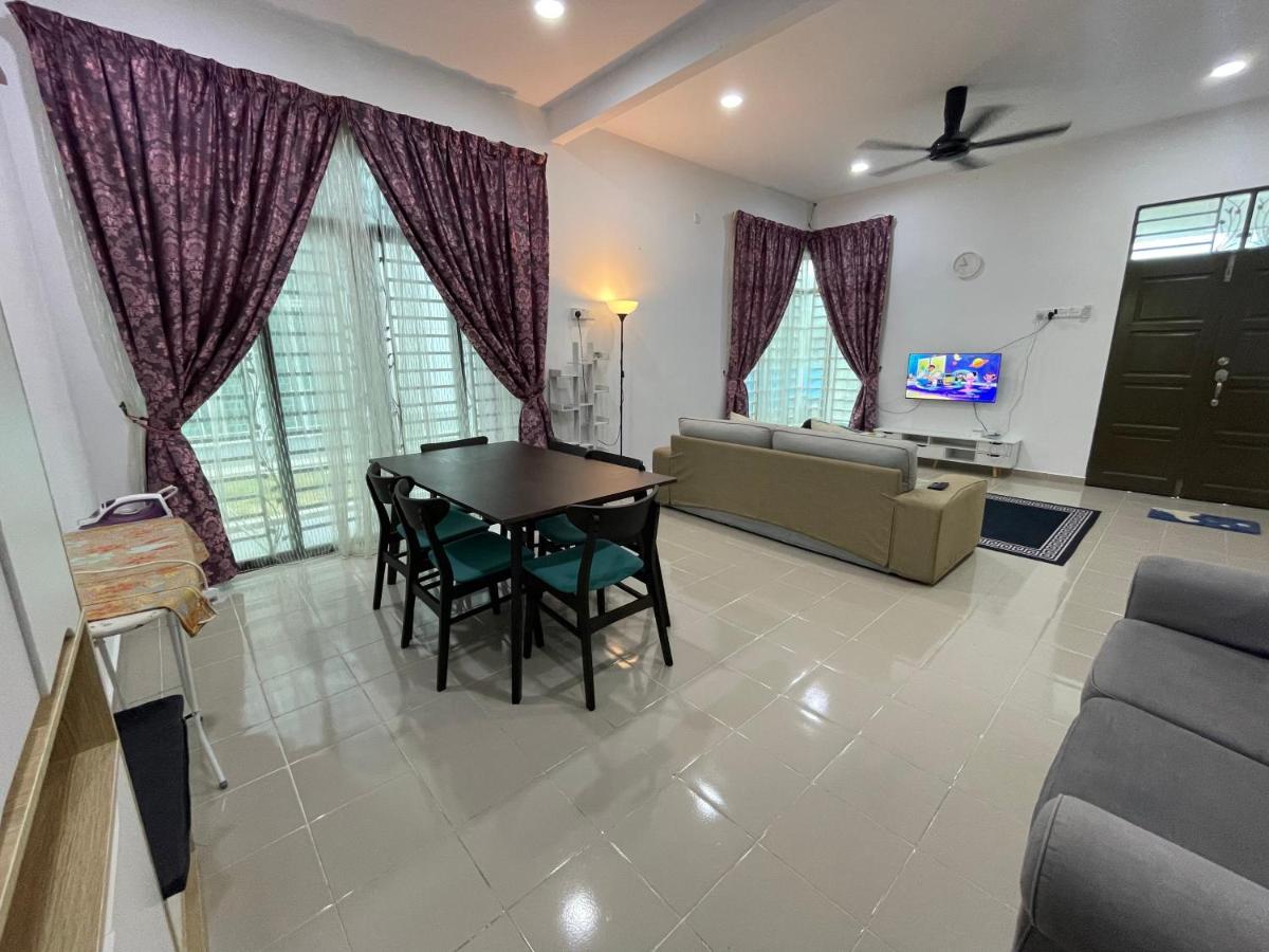 Arwaa Homestay Beachview บาชอค ภายนอก รูปภาพ