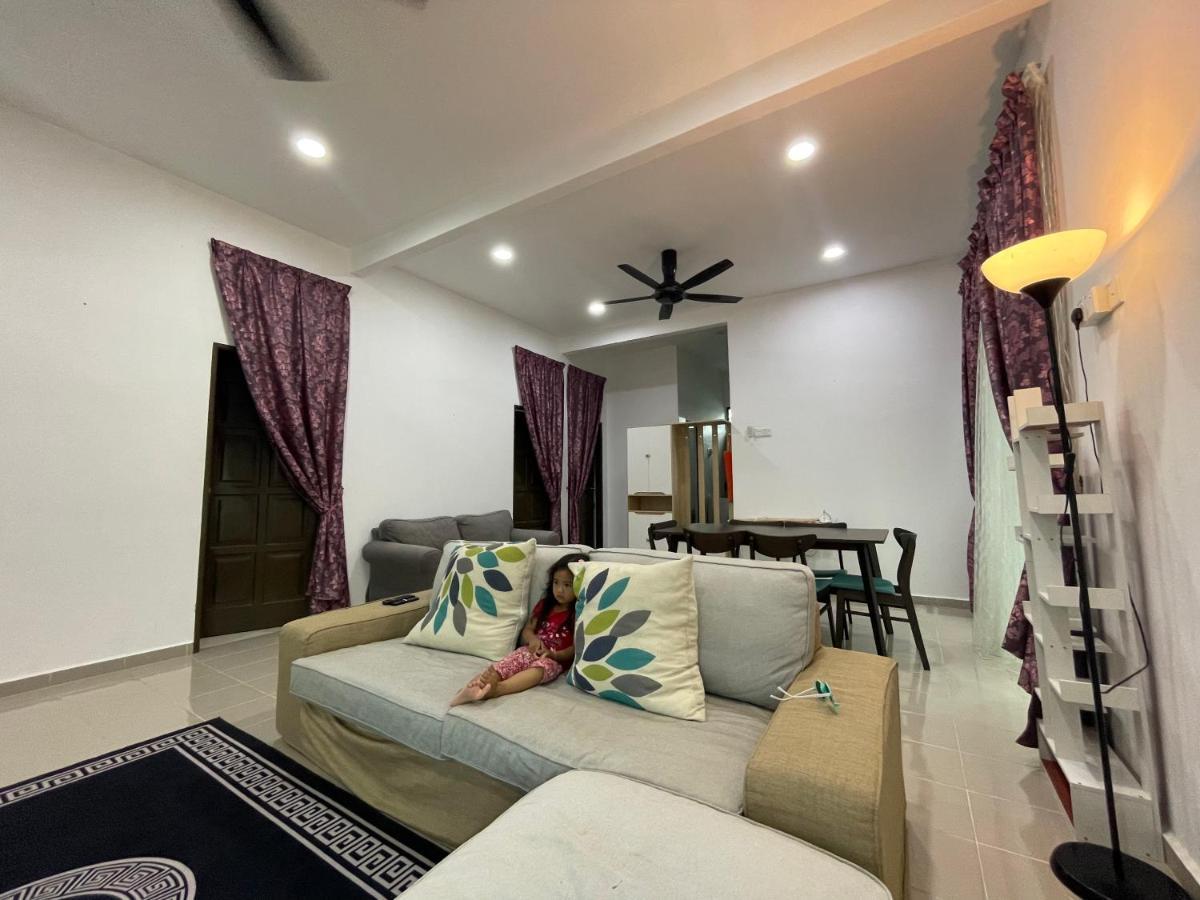 Arwaa Homestay Beachview บาชอค ภายนอก รูปภาพ