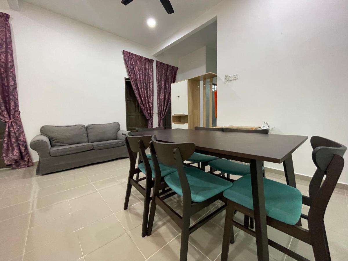 Arwaa Homestay Beachview บาชอค ภายนอก รูปภาพ